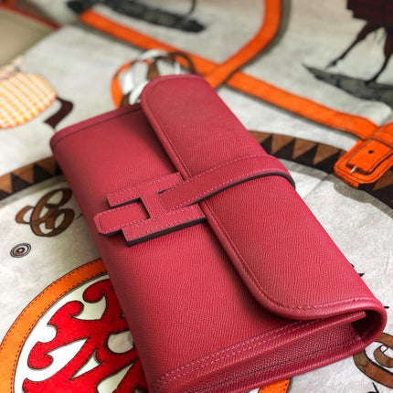 JIGE ELAN 29 CLUTCH IN BERRY RED CALFSKIN