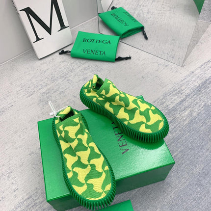 BOTTEGA VENETA 26S SLIP-ONS IN LIGHT GREEN MIX YELLOW FABRIC WITH RUBBER SOLE