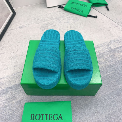BOTTEGA VENETA 26S SLIDES IN TURQUOISE BLUE FABRIC