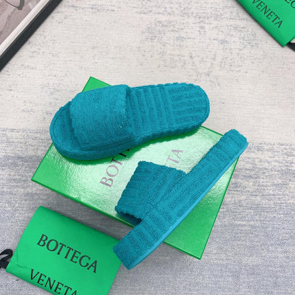 BOTTEGA VENETA 26S SLIDES IN TURQUOISE BLUE FABRIC