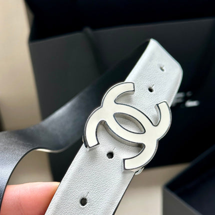 CC 30MM BELT IN FULL WHITE SMOOTH CALFSKIN METAL HARDWARE