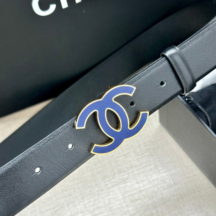 CC 30MM BELT IN BLACK SMOOTH CALFSKIN WITH NAVY BLUE METAL LOGO