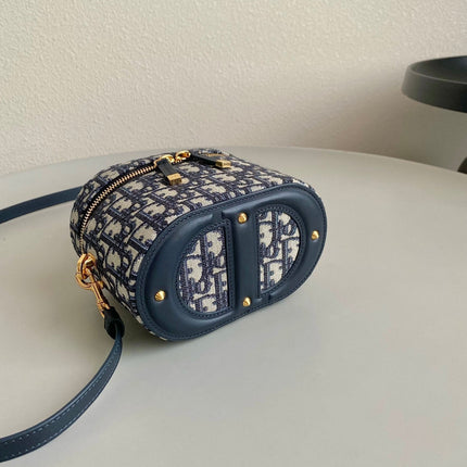 SIGNATURE VANITY 16 IN BLUE OBLIQUE JACQUARD