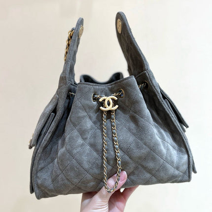 CC 25 HANDBAG IN GREY 30 SUEDE GOLD HARDWARE