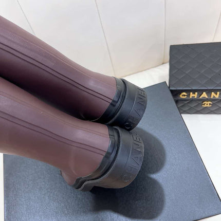 CHANEL 26S RAIN BOOT IN BURGUNDY AND BLACK COLOR