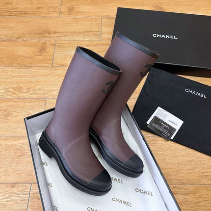 CHANEL 26S RAIN BOOT IN BURGUNDY AND BLACK COLOR