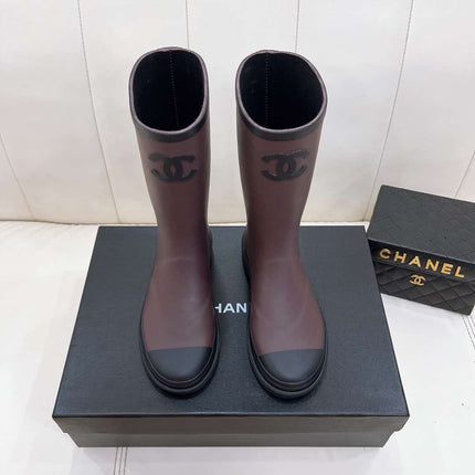CHANEL 26S RAIN BOOT IN BURGUNDY AND BLACK COLOR