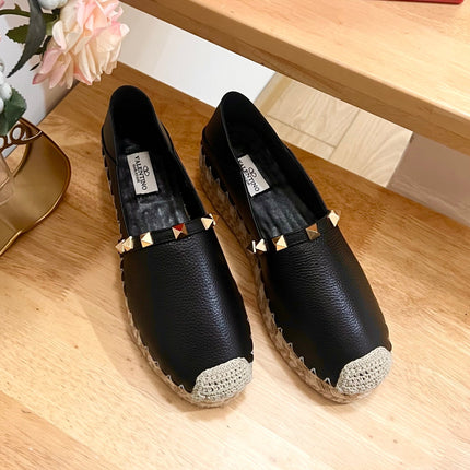 FLAT ESPADRILLE IN BLACK CALFSKIN 2 CM WITH STUDS