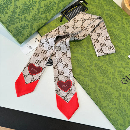 GUCCI 26S TWILLY SCARF 120 IN SILK 351116