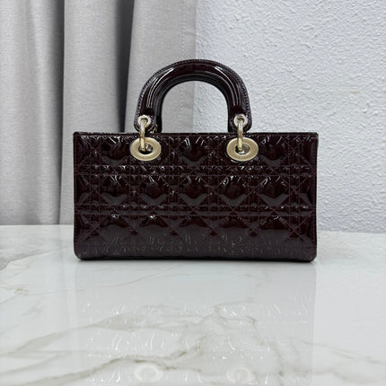 DIOR 26S MEDIUM LADY D-JOY MICRO BAG 26 IN BURGUNDY RED PATENT CANNAGE CALFSKIN GOLD HARDWARE