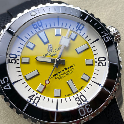 SUPEROCEAN AUTOMATIC 44 YELLOW AND WHITE DIAL BLACK RUBBER STRAP