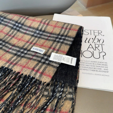 BURBERRY 26S SCARF 180 IN CASHMERE 515738
