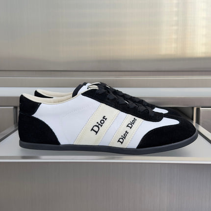 DIOR 26S LOW TOP LACE UP SNEAKERS IN WHITE FABRIC AND BLACK SUEDE