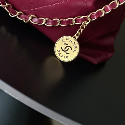CHANEL 26S 22 BAG 42 IN BURGUNDY QUILTED SHINY CALFSKIN