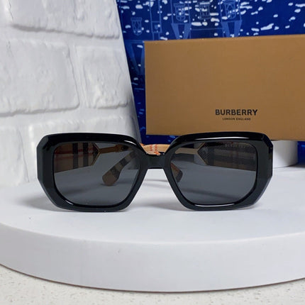 BURBERRY 26S RECTANGLE FRAME IN ACETATE 516291