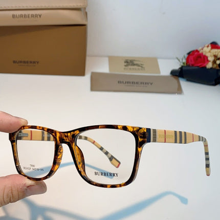 BURBERRY 26S SQUARE FRAME IN ACETATE 514229