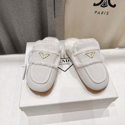 PRADA 26S MULE LOAFERS IN CREAM WHITE SUEDE SHEARLING LINED