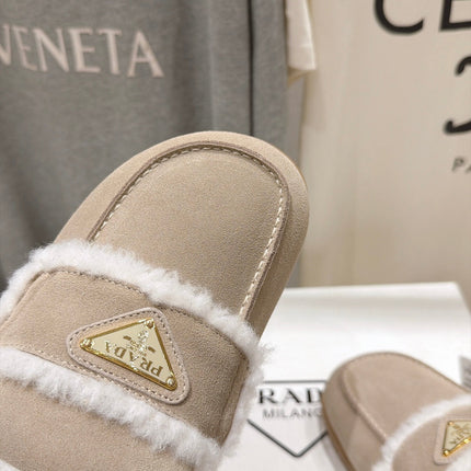 PRADA 26S MULE LOAFERS IN LIGHT BROWN SUEDE SHEARLING LINED
