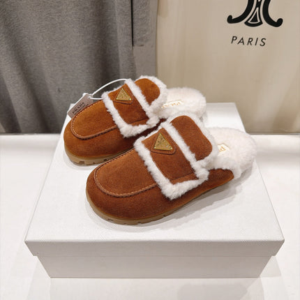 PRADA 26S MULE LOAFERS IN CARAMEL BROWN SUEDE SHEARLING LINED