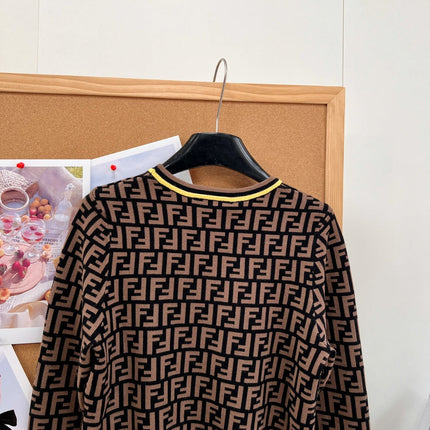 FENDI 26S CREWNECK KNIT SWEATER 528