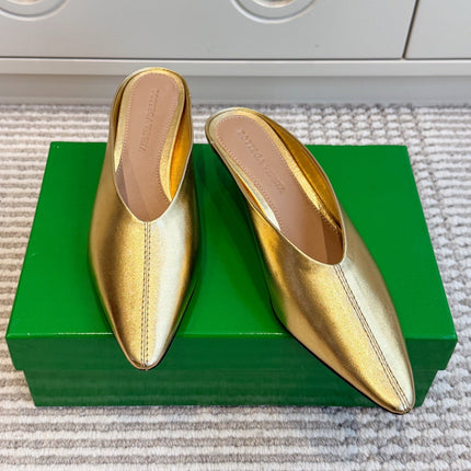 BOTTEGA VENETA 26S HIGH-HEEL MULES 40 MM IN GOLD CALFSKIN