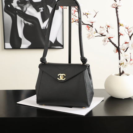 CHANEL 26S ENVELOPE FLAP BAG 22 IN BLACK CALFSKIN