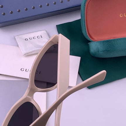 GUCCI 26S CAT EYE FRAME IN ACETATE 424693