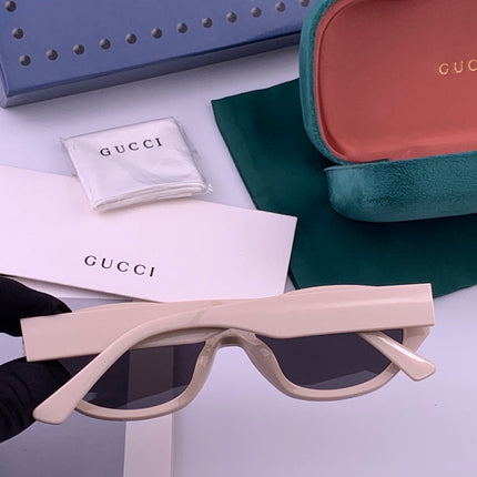 GUCCI 26S CAT EYE FRAME IN ACETATE 424693