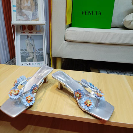 BOTTEGA VENETA 26S THONG SANDALS 50 MM IN SILVER AND SKY BLUE LAMBSKIN