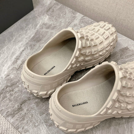 BOUNCER CLOG IN BEIGE RUBBER
