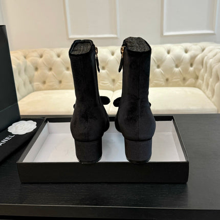 SHORT BOOTS IN BLACK VELVET AND LAMBSKIN