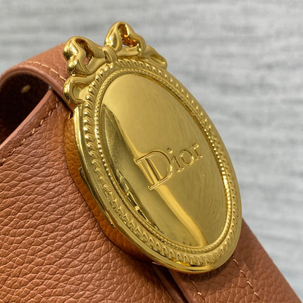 DIOR 26S MEDAILLON BUCKET BAG 19 IN CARAMEL BROWN GRAINED CALFSKIN GOLD HARDWARE