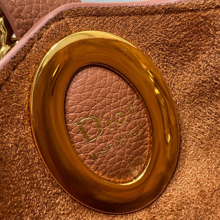 DIOR 26S MEDAILLON BUCKET BAG 19 IN CARAMEL BROWN GRAINED CALFSKIN GOLD HARDWARE