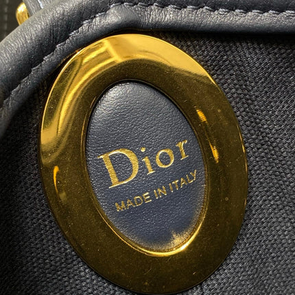 DIOR 26S MEDAILLON BUCKET BAG 19 IN BLUE DIOR OBLIQUE JACQUARD AND CALFSKIN GOLD HARDWARE