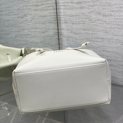DIOR 26S BUCKET BAG 27 IN IVORY WHITE CALFSKIN GOLD HARDWARE
