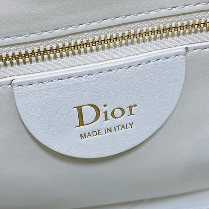 DIOR 26S BUCKET BAG 27 IN IVORY WHITE CALFSKIN GOLD HARDWARE
