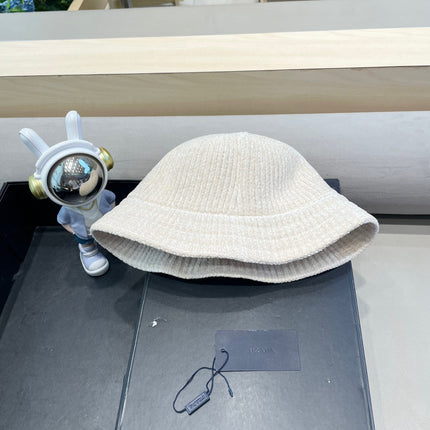 PRADA 26S BUCKET HAT 566237
