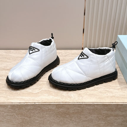 PRADA 26S QUILTED DRAWCORD ANKLE SNOW BOOTS 30MM IN WHITE NYLON