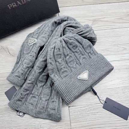 PRADA 26S SET SCARF AND BEANIE HAT 497425