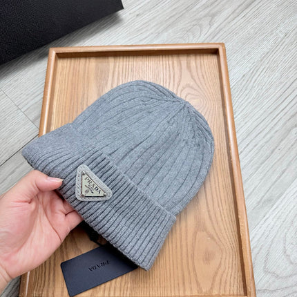 PRADA 26S BEANIE HAT 521039