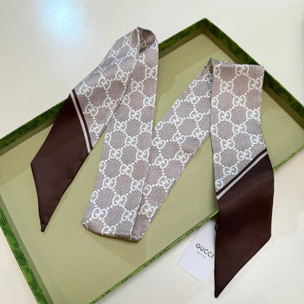 GUCCI 26S TWILLY SCARF 120 IN SILK 511260