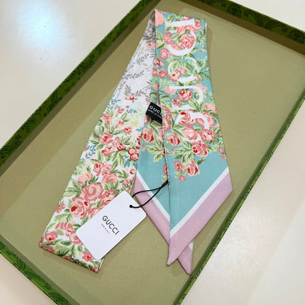 GUCCI 26S TWILLY SCARF 120 IN SILK 511261