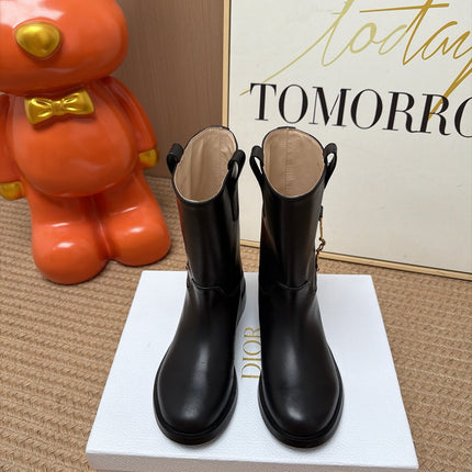 DIOR 26S ANKLE BOOTS IN BLACK CALFSKIN GOLD HARDWARE
