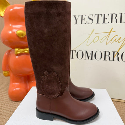 DIOR 26S KNEE HIGH BOOTS IN BROWN CALFSKIN AND SUEDE WITH EMBROIDERED LOGO