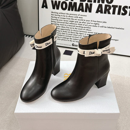 DIOR 26S ANKLE BOOTS WITH LOGO BOW IN BLACK CALFSKIN