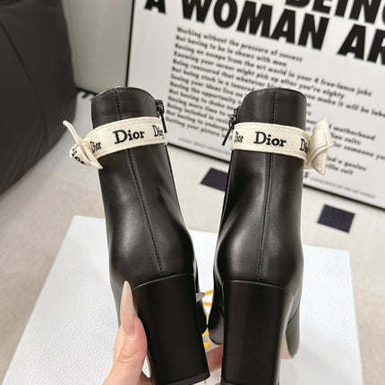 DIOR 26S ANKLE BOOTS WITH LOGO BOW IN BLACK CALFSKIN