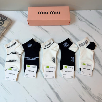MIUMIU 26S ANKLE SOCKS 413862 (1 BOX)