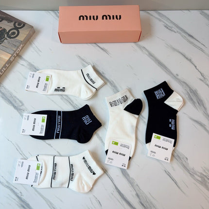 MIUMIU 26S ANKLE SOCKS 413862 (1 BOX)