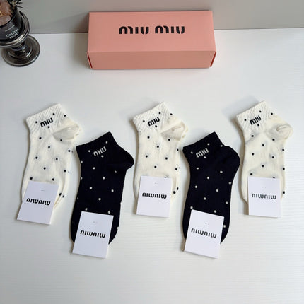 MIUMIU 26S ANKLE SOCKS 407149 (1 BOX)