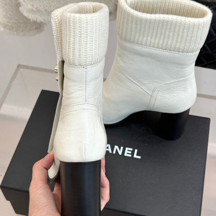 CHANEL 26S KNIT CUFF ANKLE BOOTS IN WHITE CRINKLED CALFSKIN  GOLD HARDWARE